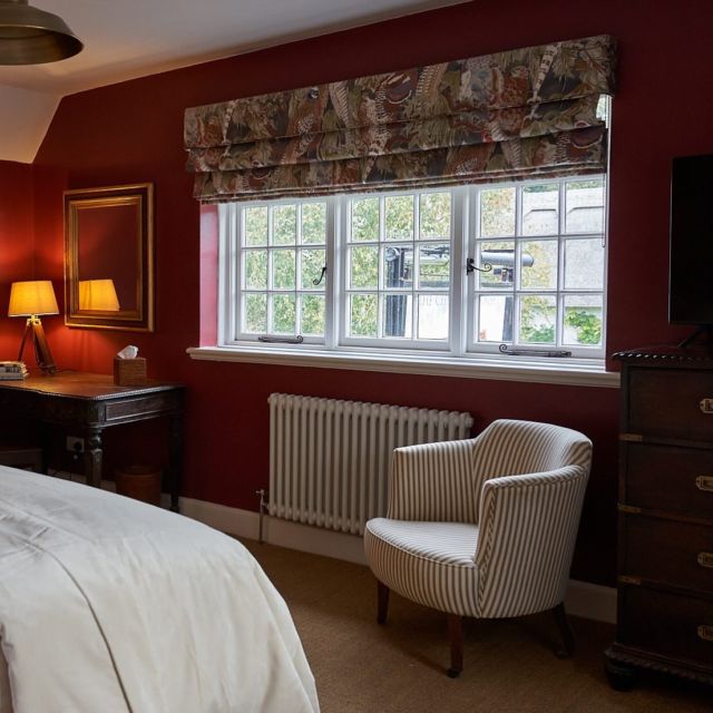 Why choose a pub with rooms… cosy bedrooms, quirky designs, hotel-style comforts, roaring fires, quintessentially English, great location and some seriously good food! 

#pubwithrooms #easton #hampshire #southdowns #southdownsaccommodation #escapetothecountry #hampshirecountryside #weekendbreak #countryescape #southdownsnp #avington #whereescapecomesnaturally