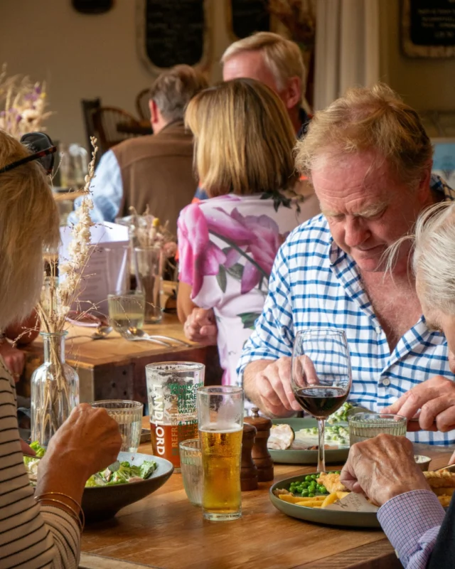 More than just a pub. 🐴 
The Chestnut Horse is your go-to spot for great food, good company, and a true sense of community.
Whether you’re here for our famous Sunday Roast, a catch-up with friends over drinks, or a post-walk lunch in our dog-friendly garden.

Come join us and make some memories. 🍽️ ✨
⁣#TheChestnutHorse #VisitHampshire #Winchester #CountryPub