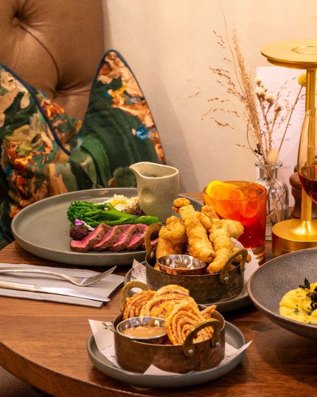 Autumn has arrived at The Chestnut Horse, and with it, a NEW menu. 🐴

Will it be our Venison Loin with Celeriac, Blackberry and Burnt Leek? perfectly paired with a side of Frickles and Rolled Crackling with Caramelised Apple Purée to snack on between bites?

Book your table now and be the first to taste our new seasonal menu. 🍂

⁣#TheChestnutHorse #VisitHampshire #Winchester #CountryPub 
#HampshirePub #NewMenu