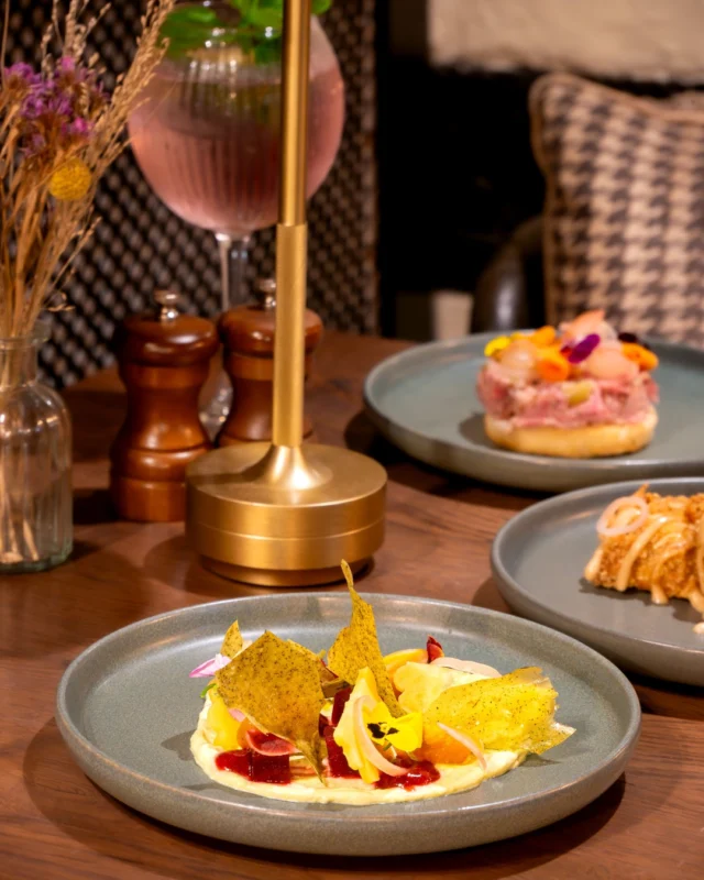 Earthy, colourful, and completely vegan. 🌿
Our Heritage Beetroot, Whipped Tofu & Rice Cracker is a seasonal small plate that celebrates autumn’s best.

Pair it with a hearty main or gather a few small plates to share, the choice is yours.

Reserve your table at The Chestnut Horse today.🐴 🍂

#TheChestnutHorse #VisitHampshire #Winchester #CountryPub