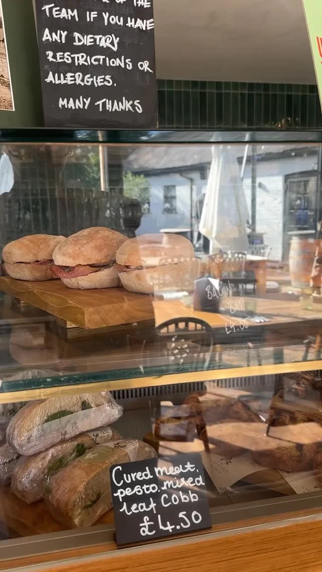 Fresh bakes, good coffee, and a farm shop are definitely worth browsing 🍰
Come in for cake and coffee, leave with pantry staples and something sweet for later.

Come browse our deli counter and farm shop! ✨
#TheChestnutHorse #VisitHampshire #Winchester #CountryPub