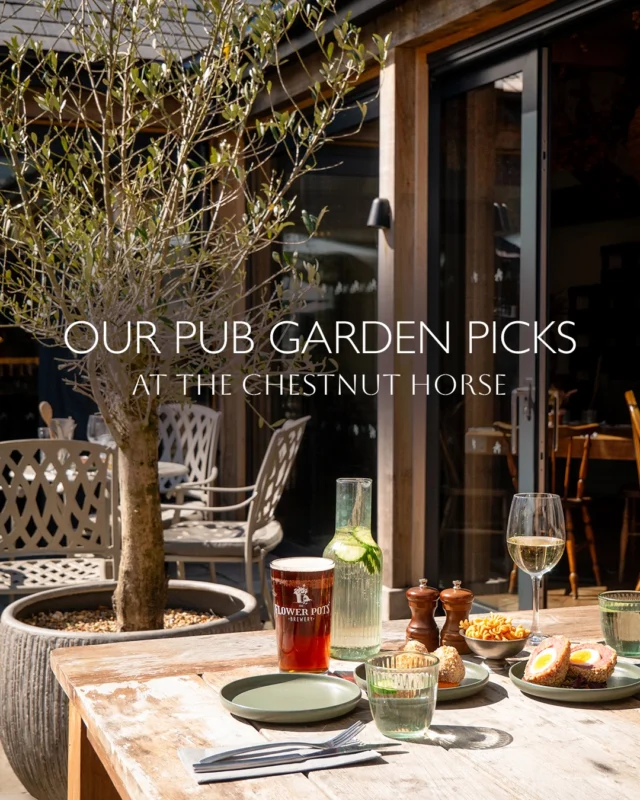 Spring-summer in the garden 🌿🍻

Longer days, cold drinks, and small plates made for sharing.
Here’s what we’re picking: start with the Beef Brisket Scotch Egg.

#TheChestnutHorse #VisitHampshire #Winchester
