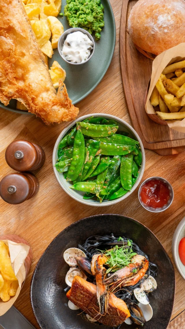 New season, new menu 🍴

The weather might not be feeling very summery, but our plates certainly are.

From Burrata with Tenderstem and Watercress Pesto to Avington Trout with Avocado and Pickled Chilli, alongside pub favourites and a few new additions, our latest menu is packed with fresh seasonal flavours.

Now all that’s missing is a table with your name on it.

Book via the link in our bio! 🐴🌿

#TheChestnutHorse #VisitHampshire #Winchester