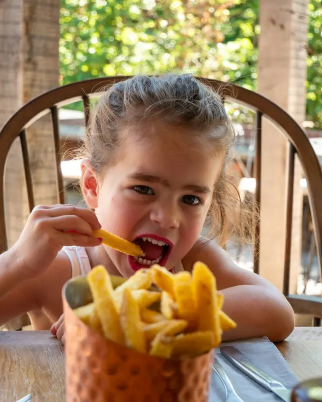 Summer lunches are better when everyone has a seat at the table. 🌿☀️

Lazy afternoons in the garden, little ones sharing chips, long catch-ups over seasonal plates, and one more round because no one is quite ready to leave.

Whether it’s a family celebration, a spontaneous lunch in the sunshine, or simply making the most of the school holidays, The Chestnut Horse is made for gathering together.

Book your family lunch this week and let us do the cooking.

Reserve your table via the link in our bio! 🐴✨

#TheChestnutHorse #VisitHampshire #Winchester